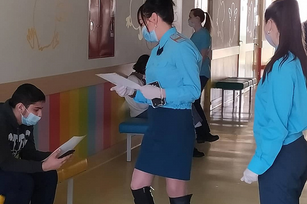 Внимание! Тонкий лед!